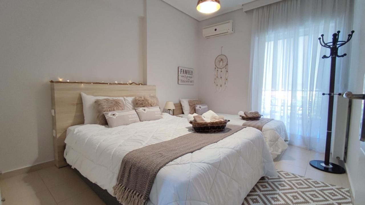Rock & Roll 2 - Modern Apartment In Trikala Eksteriør billede