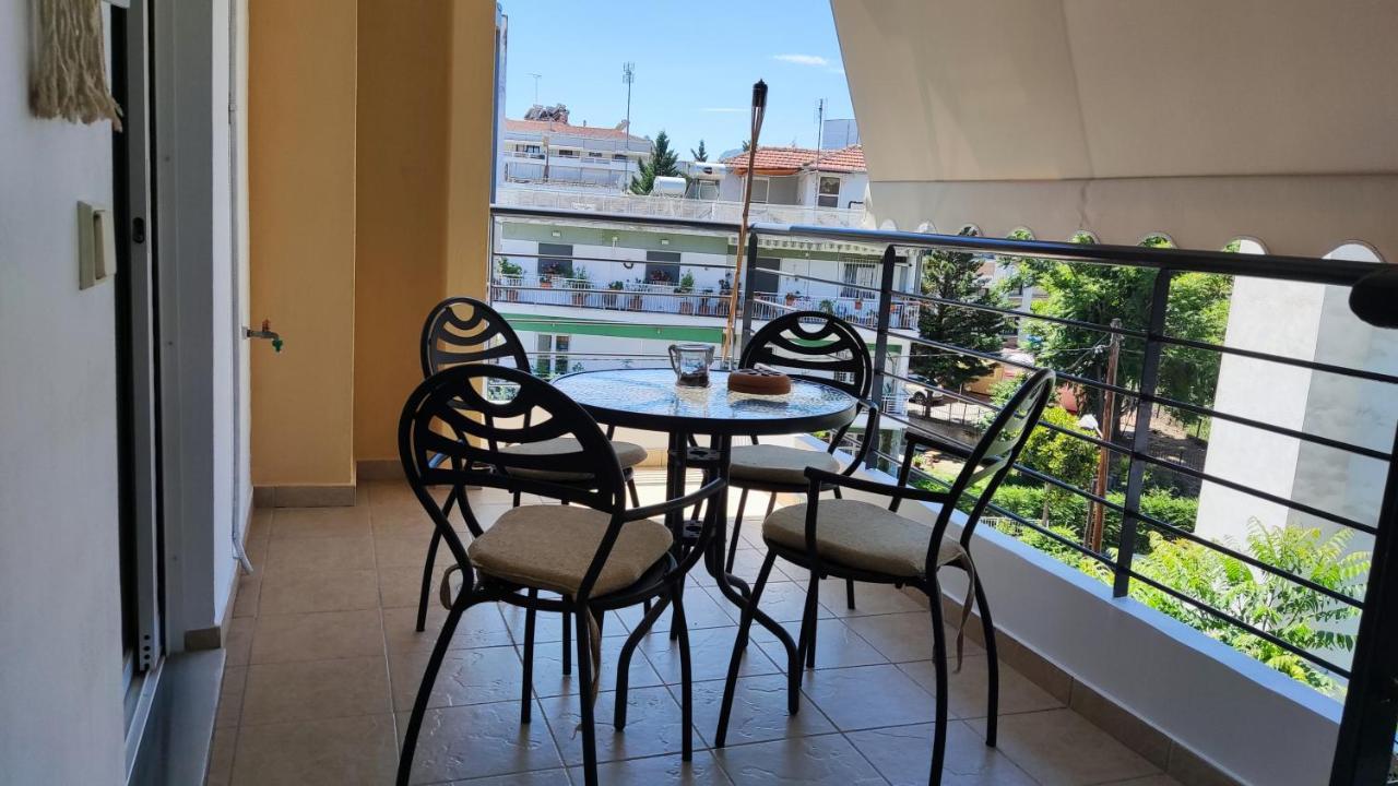Rock & Roll 2 - Modern Apartment In Trikala Eksteriør billede