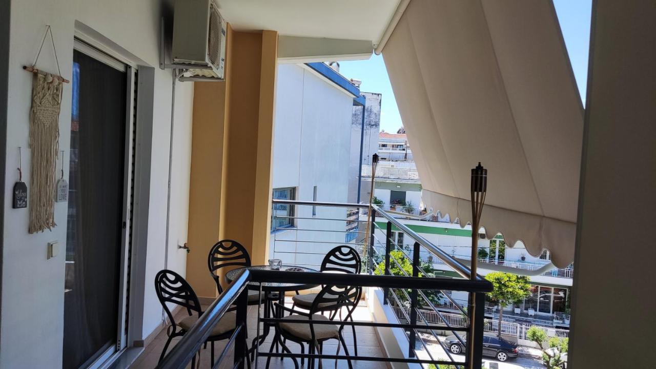 Rock & Roll 2 - Modern Apartment In Trikala Eksteriør billede
